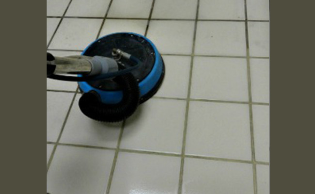 Grout-Cleaning